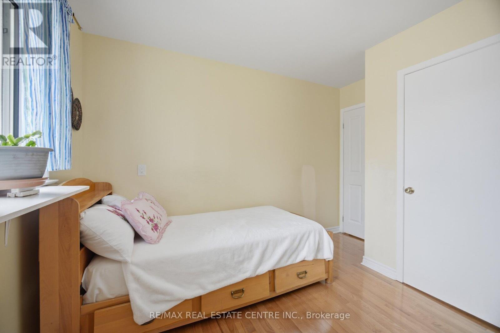 3590 Fieldgate Drive, Mississauga, Ontario  L4X 2J7 - Photo 18 - W13145622