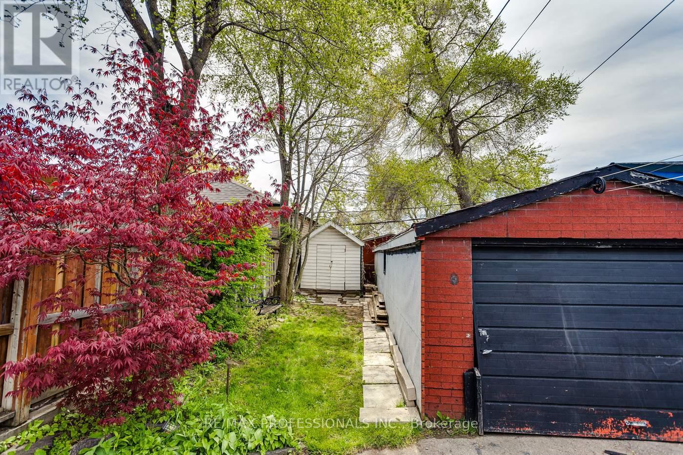 155 Aileen Avenue, Toronto, Ontario  M6M 1G1 - Photo 31 - W13145650