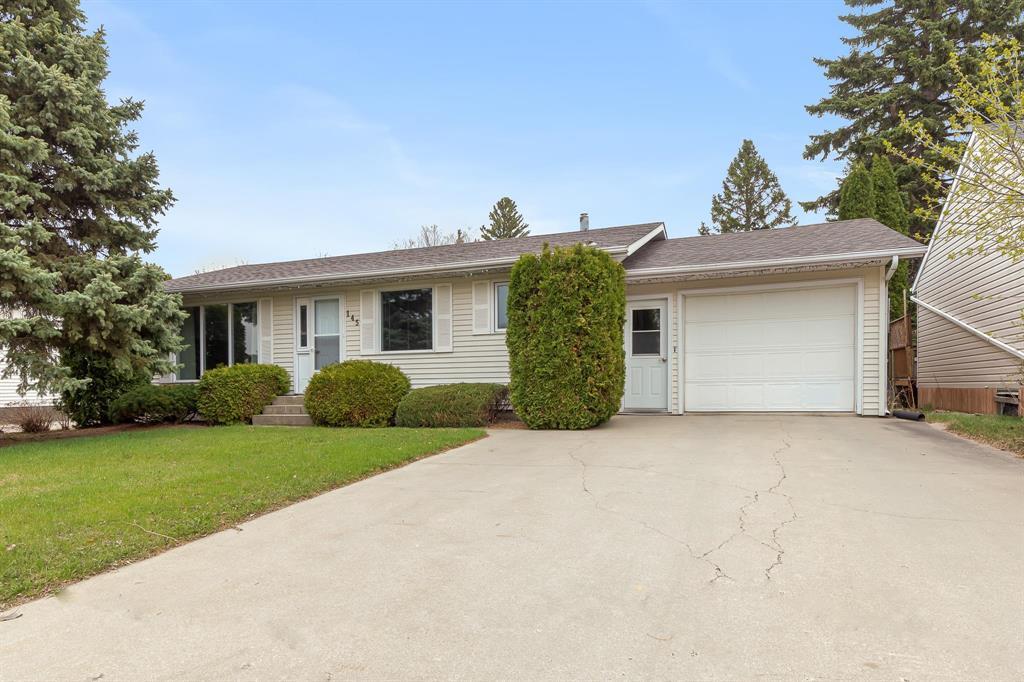 145 Kroeker Avenue, Steinbach, Manitoba  R5G 0K5 - Photo 0 - 202610647