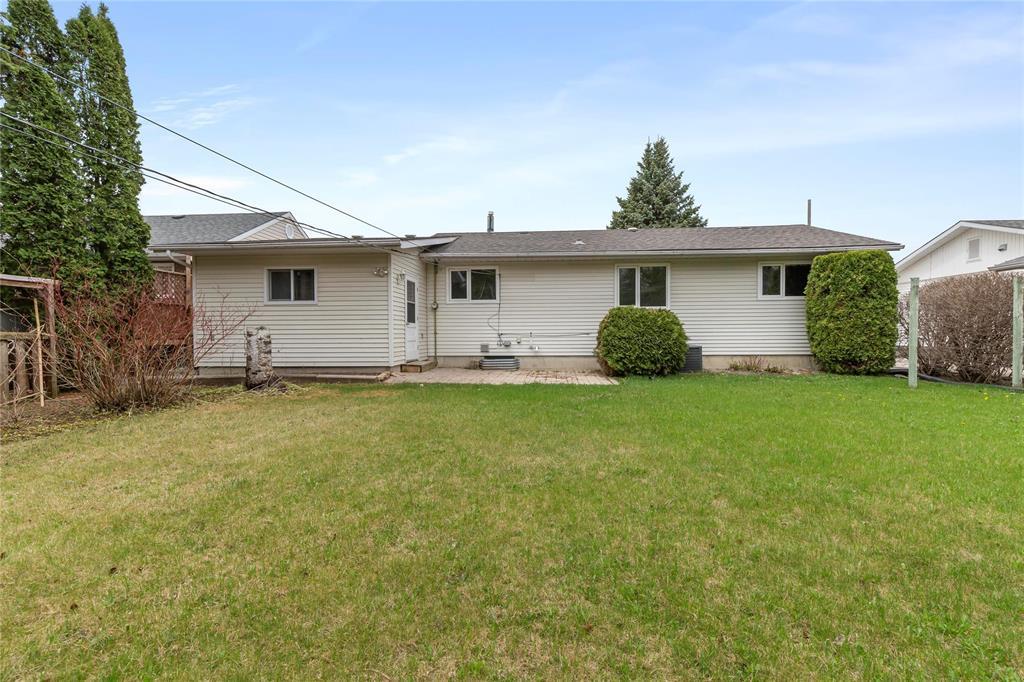 145 Kroeker Avenue, Steinbach, Manitoba  R5G 0K5 - Photo 19 - 202610647