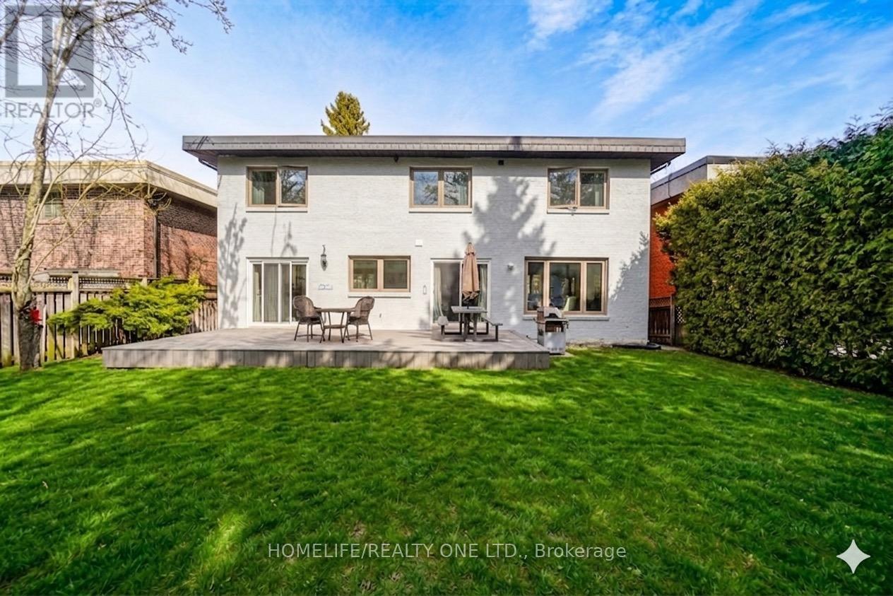 31 Bearwood Drive, Toronto, Ontario  M9A 4G5 - Photo 35 - W13086374