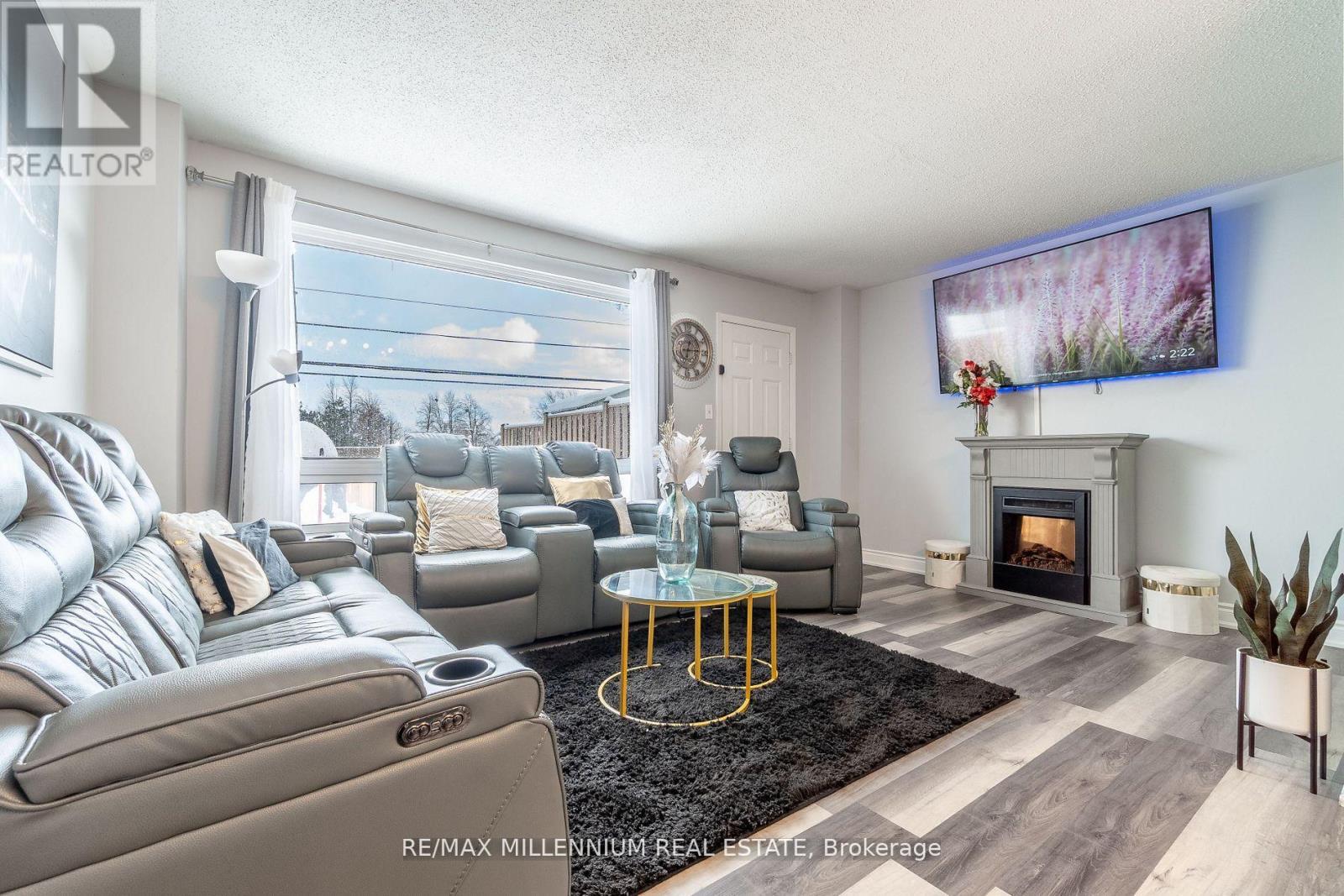 52 Village Court, Brampton, Ontario L6W 1A6 - Photo 6 - W13105952