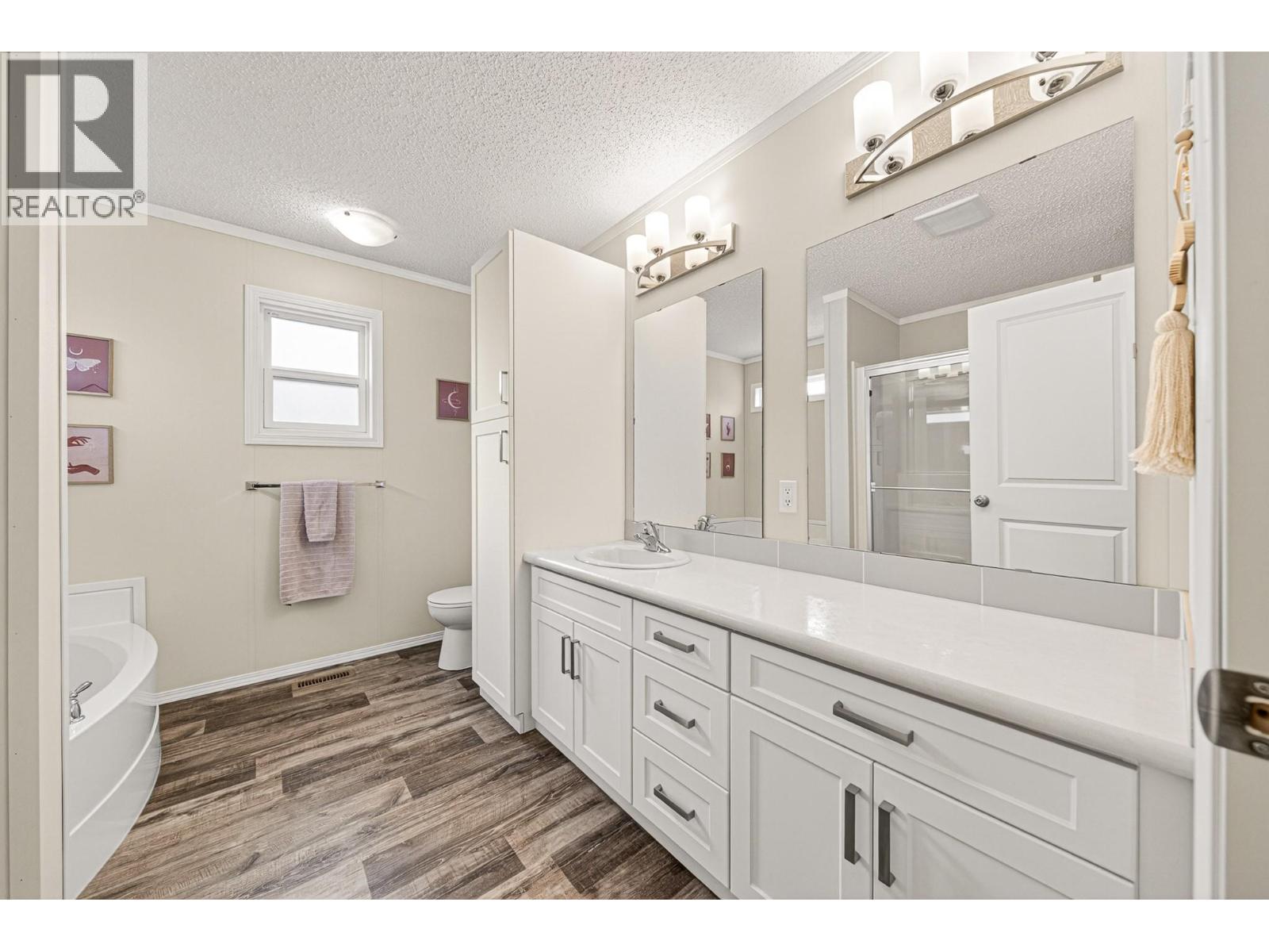 24 Darby Crescent, Elkford, British Columbia  V0B 1H0 - Photo 31 - 10387576