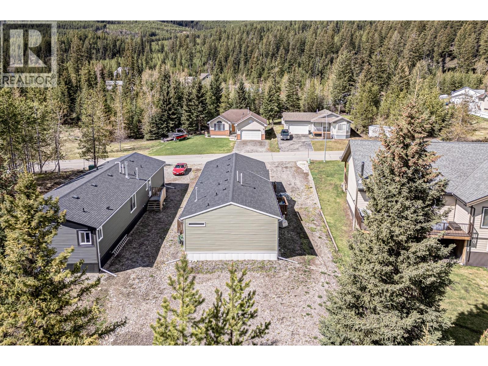 24 Darby Crescent, Elkford, British Columbia  V0B 1H0 - Photo 46 - 10387576