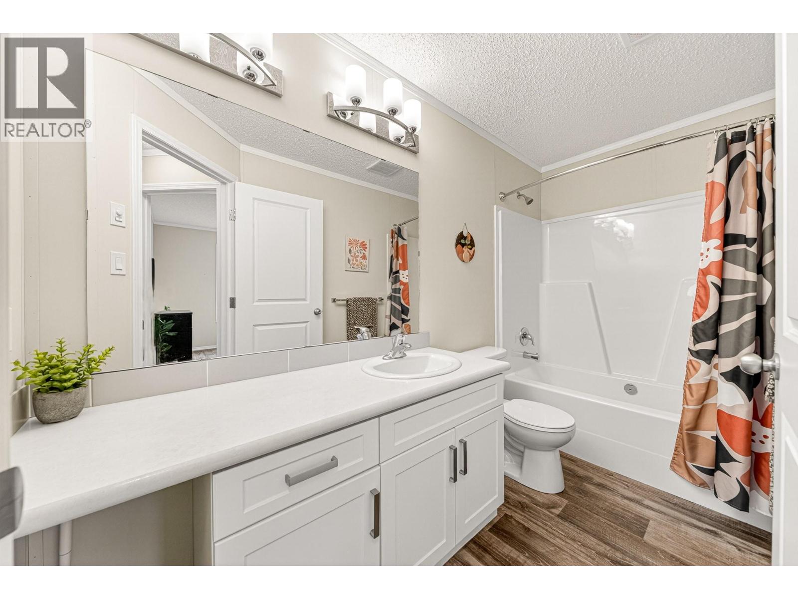 24 Darby Crescent, Elkford, British Columbia  V0B 1H0 - Photo 36 - 10387576