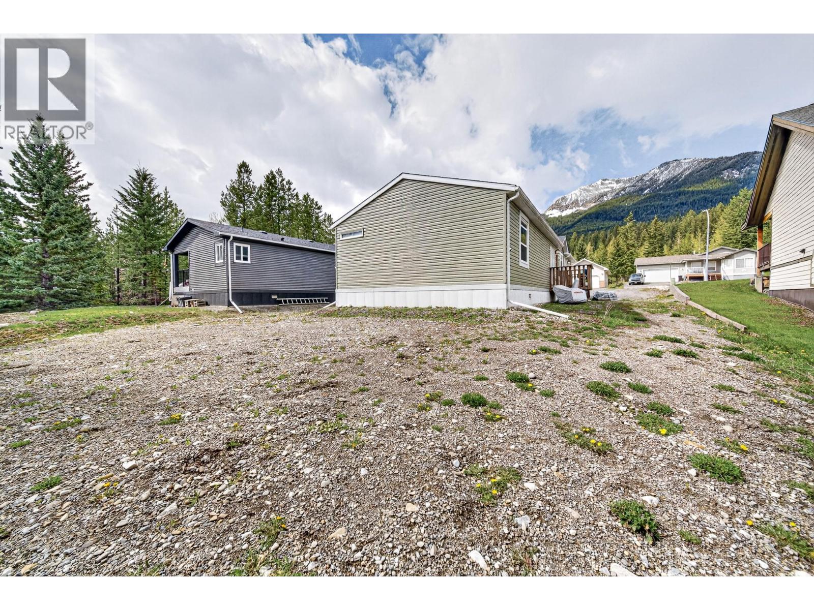 24 Darby Crescent, Elkford, British Columbia  V0B 1H0 - Photo 40 - 10387576