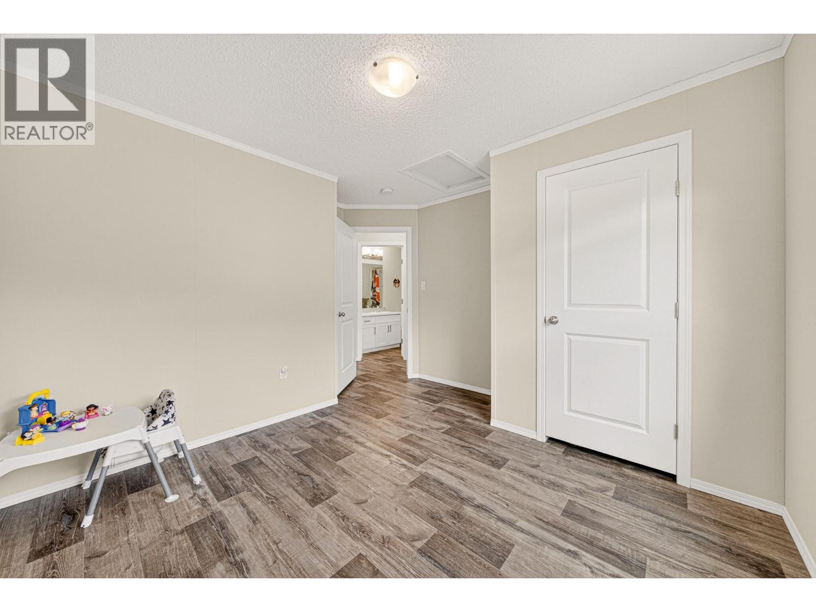 24 Darby Crescent, Elkford, British Columbia  V0B 1H0 - Photo 38 - 10387576
