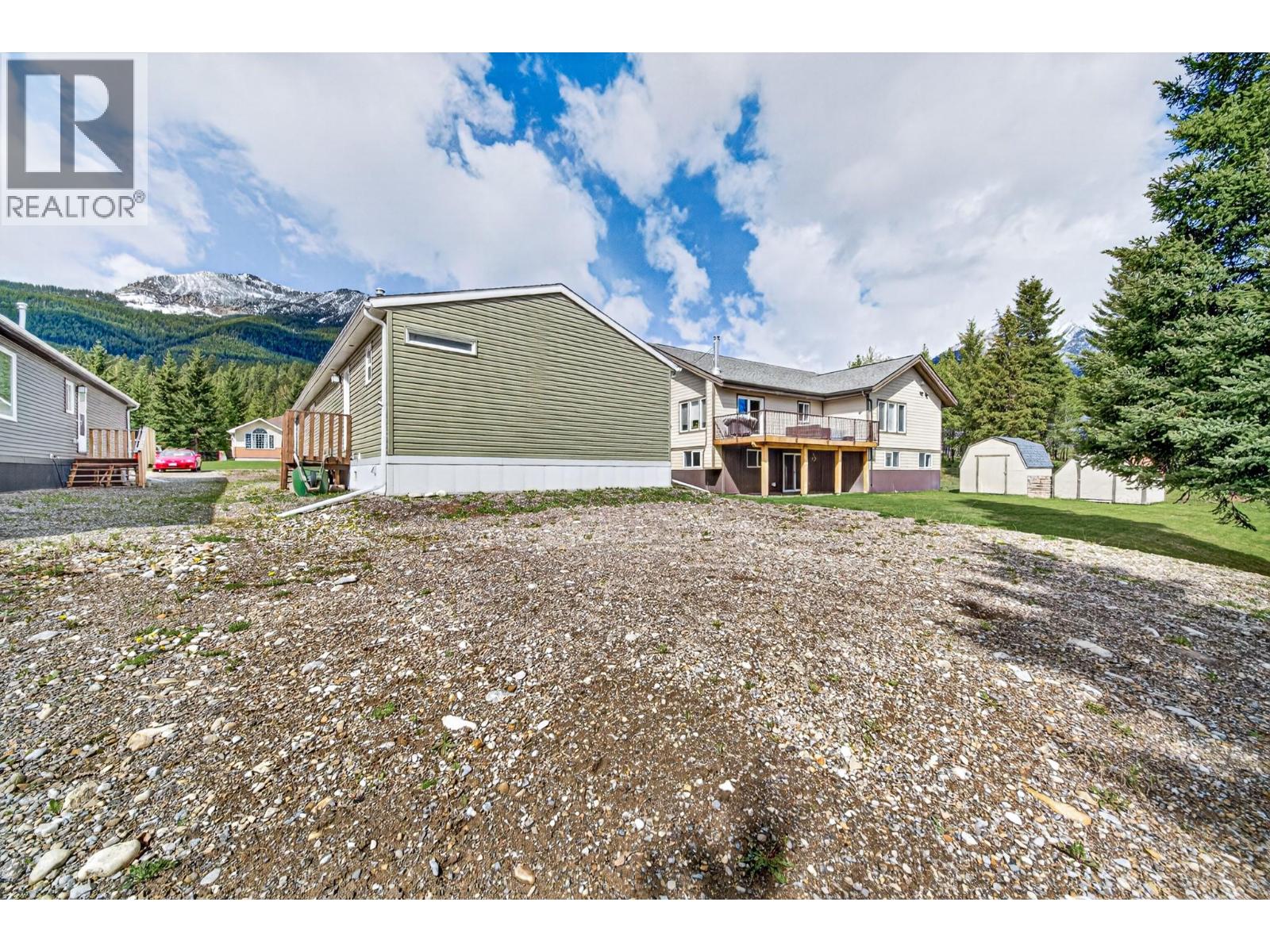 24 Darby Crescent, Elkford, British Columbia  V0B 1H0 - Photo 41 - 10387576