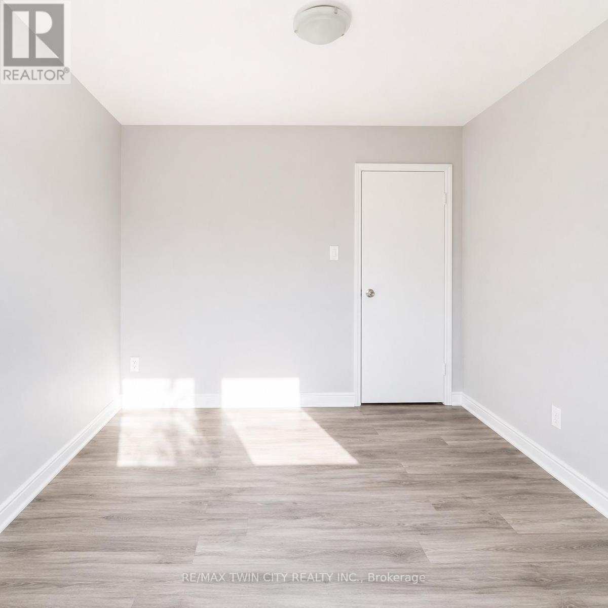 3 - 513 Quiet Place, Waterloo, Ontario  N2L 5L6 - Photo 9 - X13145488