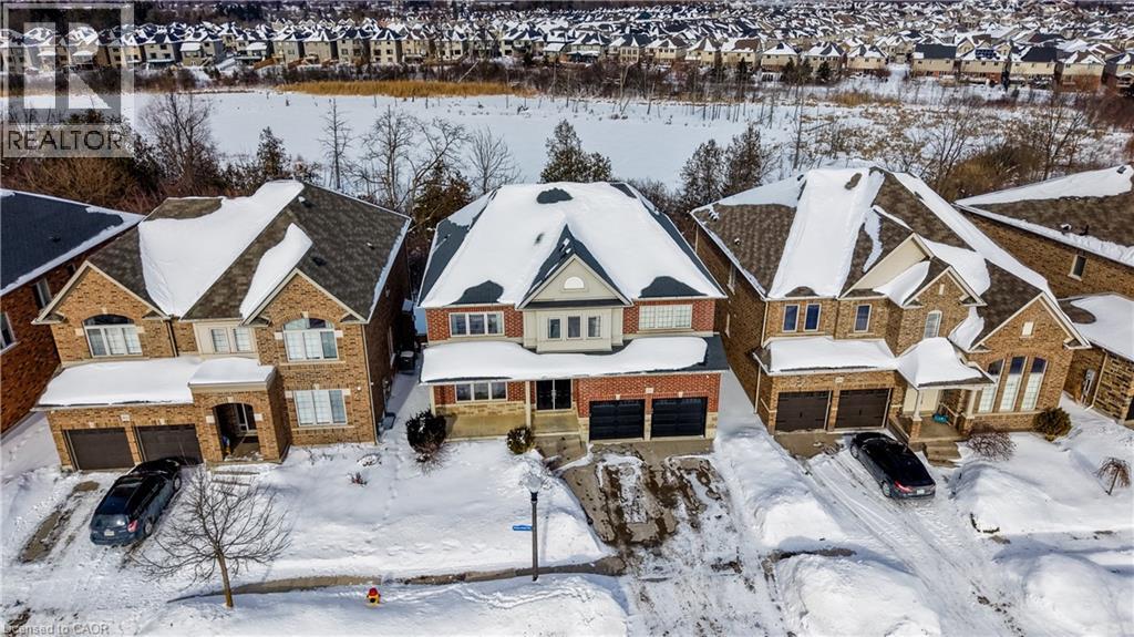 268 Evens Pond Crescent, Kitchener, Ontario  N2R 0B8 - Photo 2 - 40813038