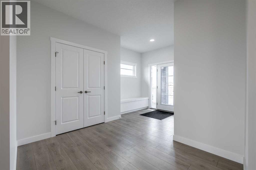 63 Amber View, Balzac, Alberta  T4B 5T7 - Photo 5 - A2281305