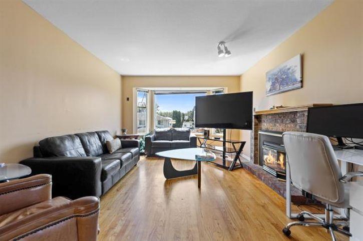 14271 67 Centre, Surrey, British Columbia  V3W 0P5 - Photo 4 - R3124936