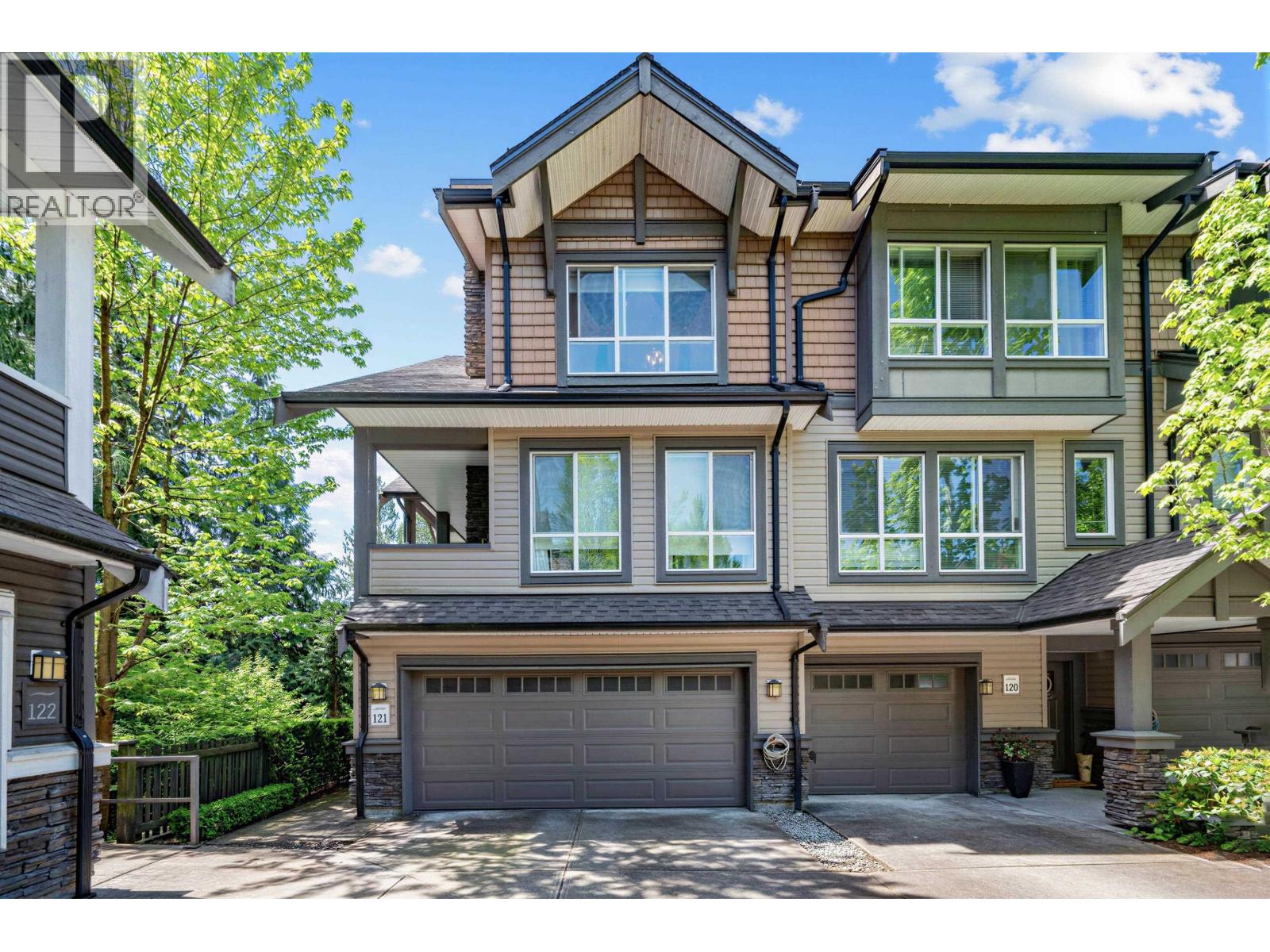 121 1480 Southview Street, Coquitlam, British Columbia  V3E 0G5 - Photo 1 - R3124911