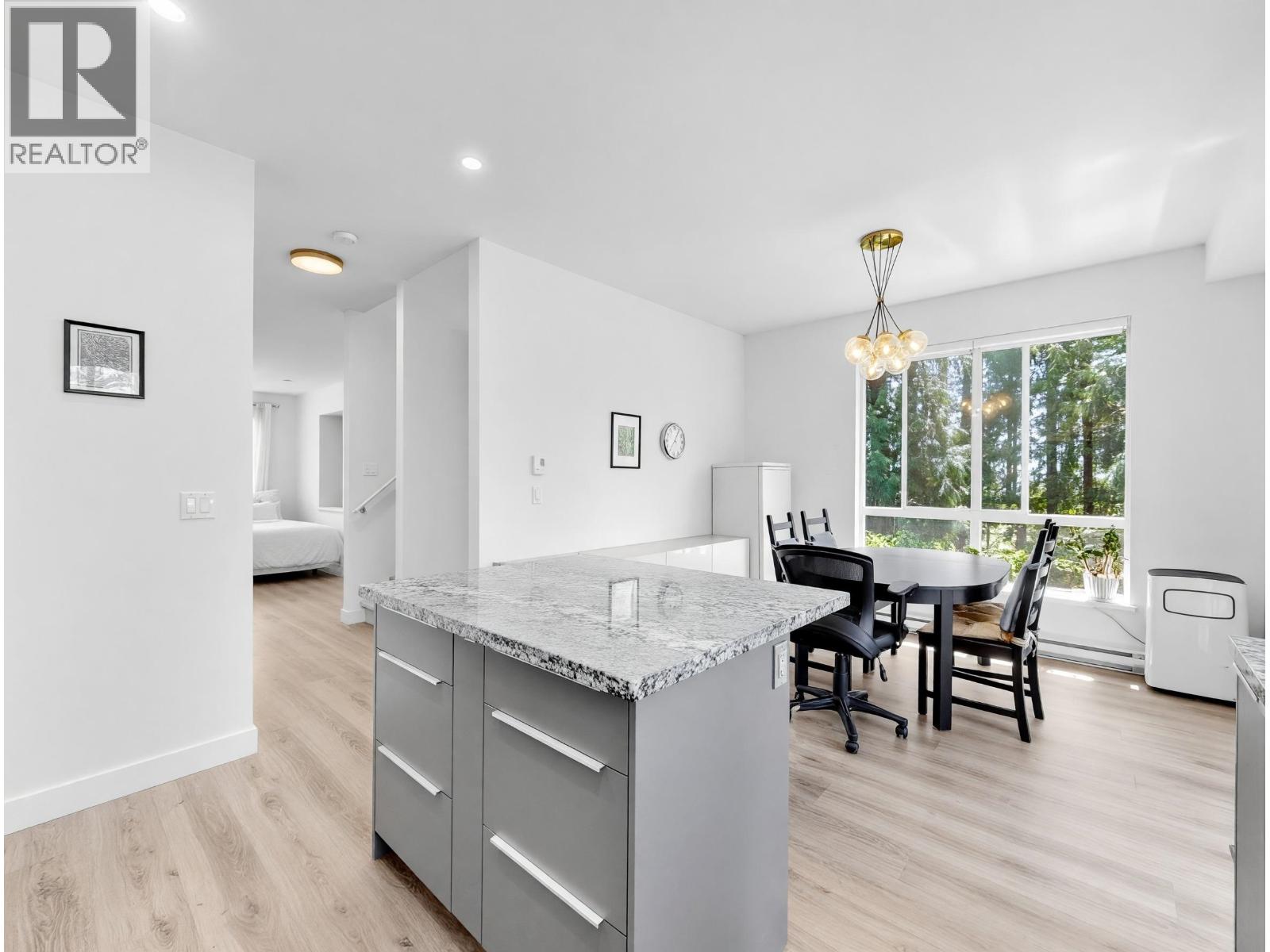 121 1480 Southview Street, Coquitlam, British Columbia  V3E 0G5 - Photo 5 - R3124911