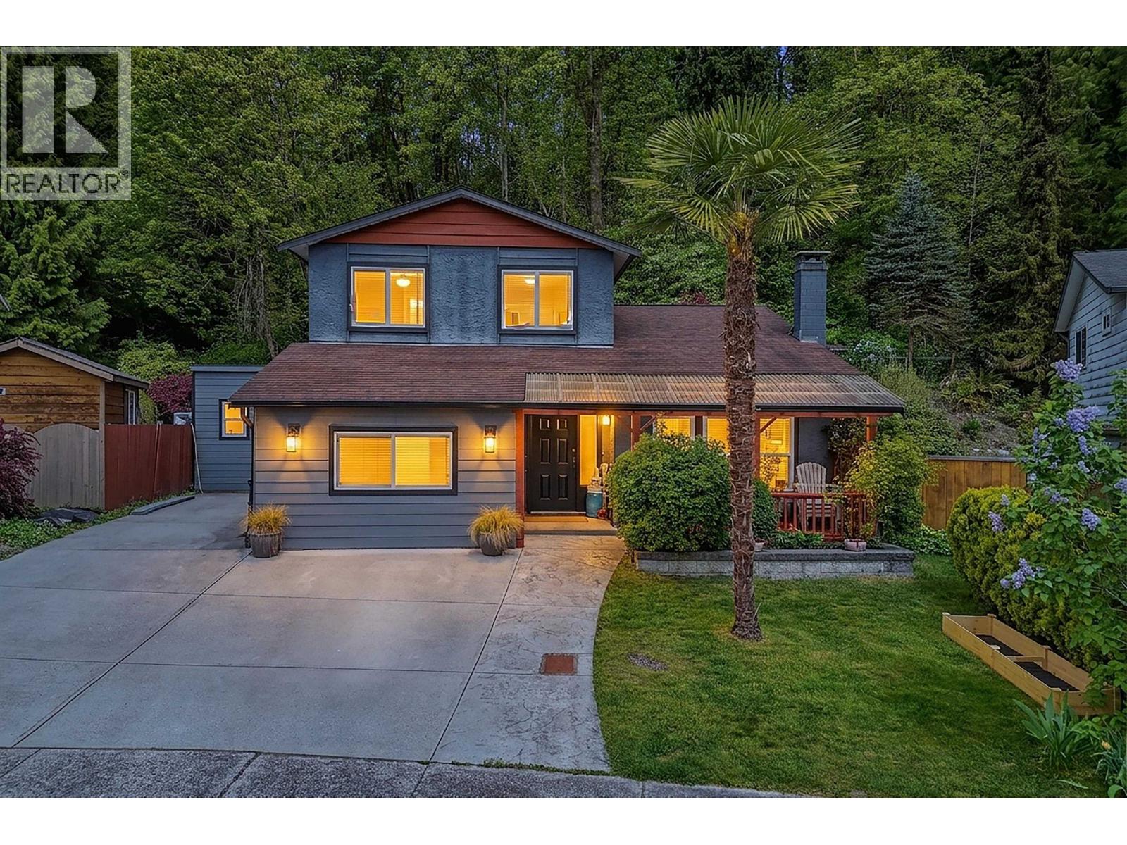 1282 BLUFF DRIVE, Coquitlam, British Columbia