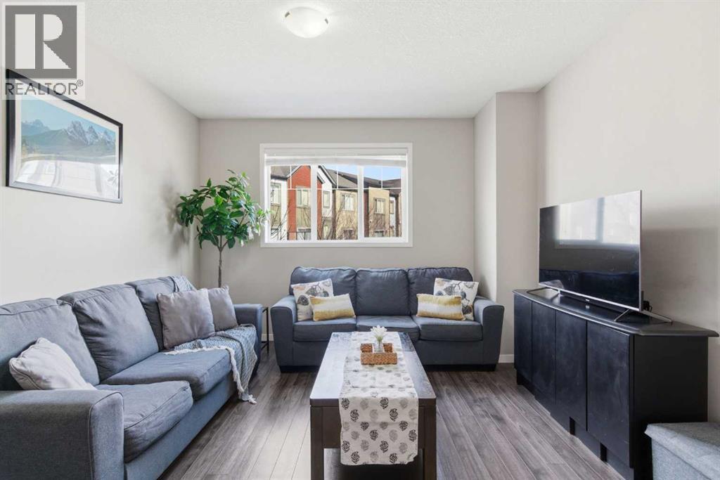 150 Copperpond Villas SE, Calgary, Alberta  T2Z 5B8 - Photo 12 - A2304949