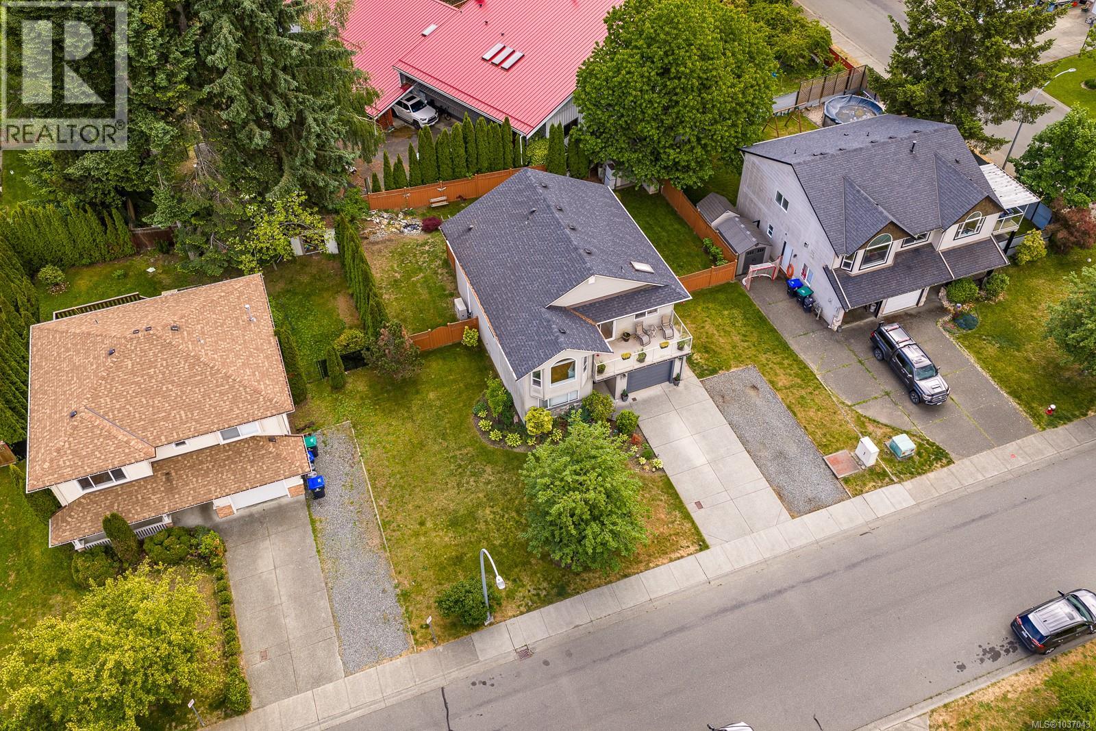 2065 Hawk Dr, Courtenay, British Columbia  V9N 9B1 - Photo 48 - 1037043