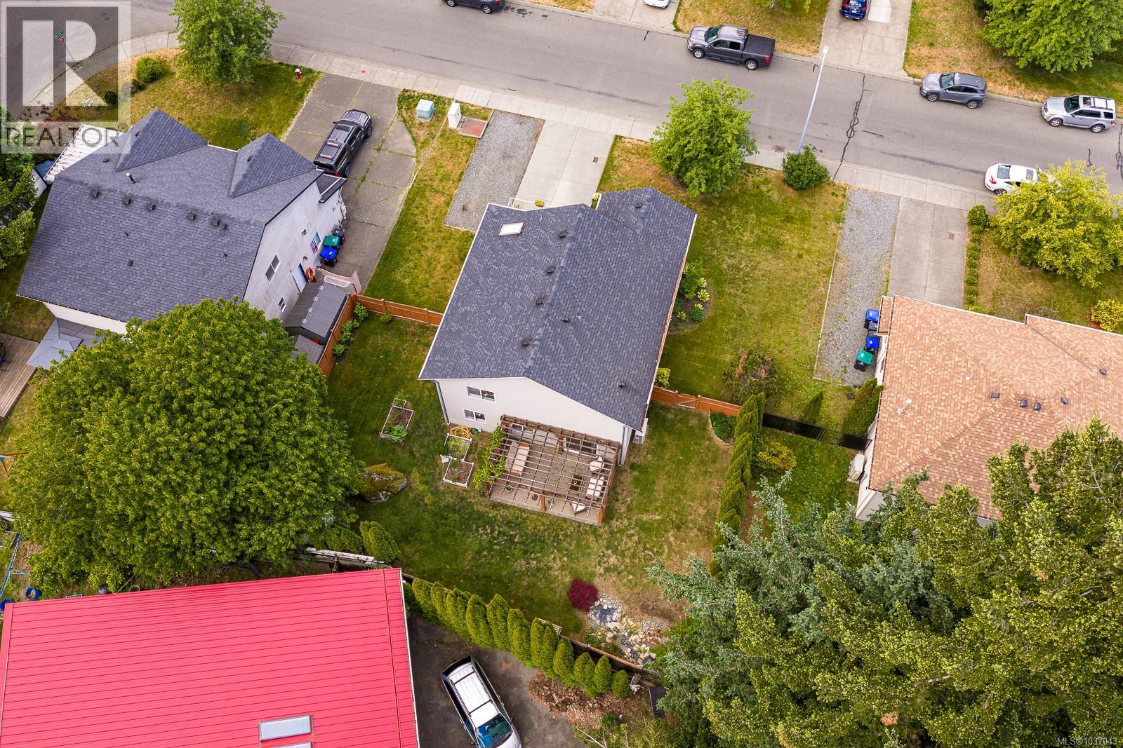 2065 Hawk Dr, Courtenay, British Columbia  V9N 9B1 - Photo 50 - 1037043