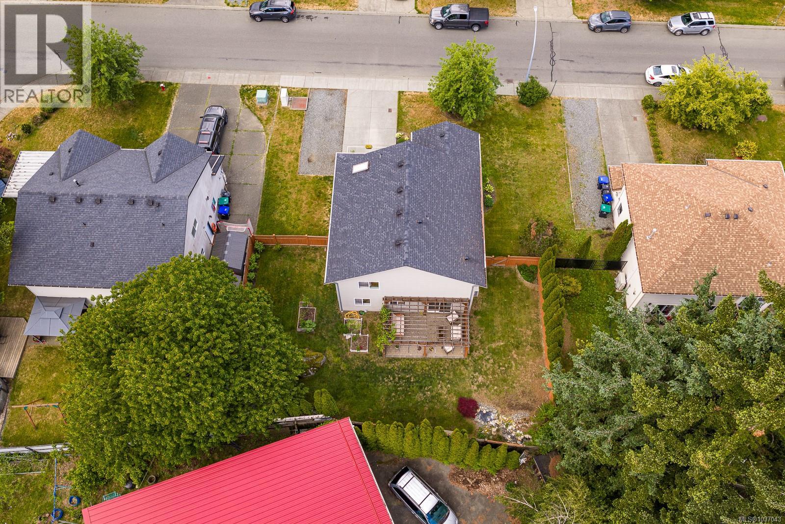 2065 Hawk Dr, Courtenay, British Columbia  V9N 9B1 - Photo 51 - 1037043