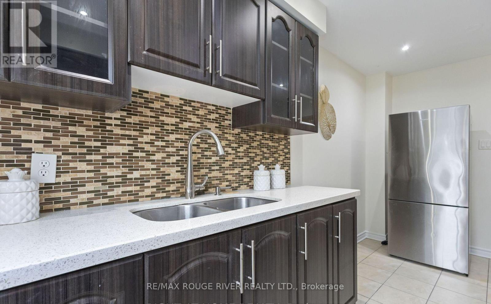 77 Lowry Square, Toronto, Ontario  M1B 1N7 - Photo 10 - E13115160