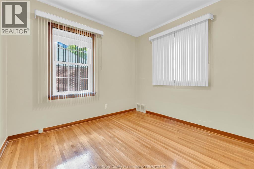 380 Partington, Windsor, Ontario  N9B 2N5 - Photo 7 - 26011512