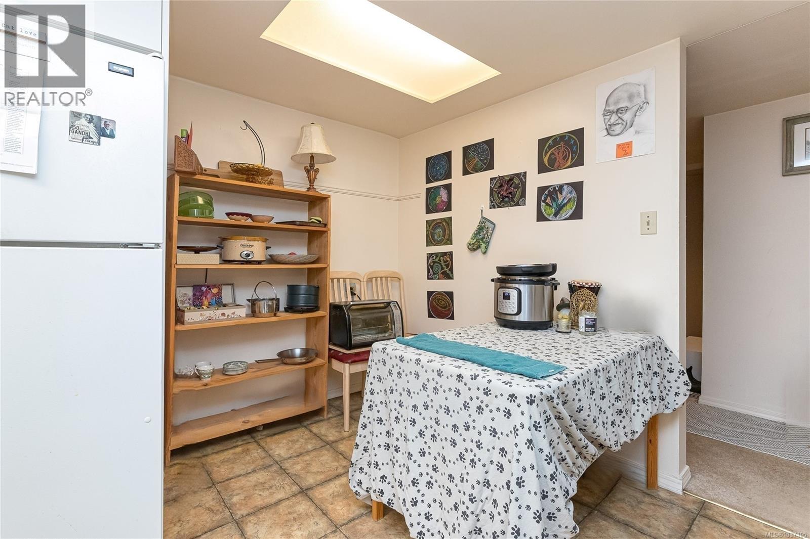 307 1615 Belcher Ave, Victoria, British Columbia  V8R 4N2 - Photo 9 - 1037105