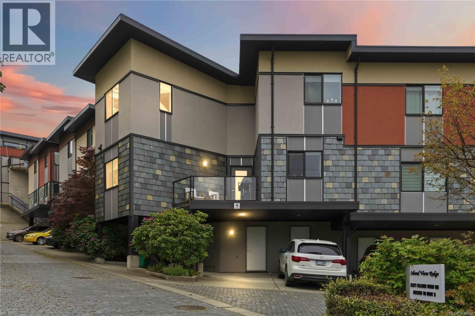 5 2321 Island View Rd, Central Saanich, British Columbia V8Z 5Z2 - Photo 1 - 1034332