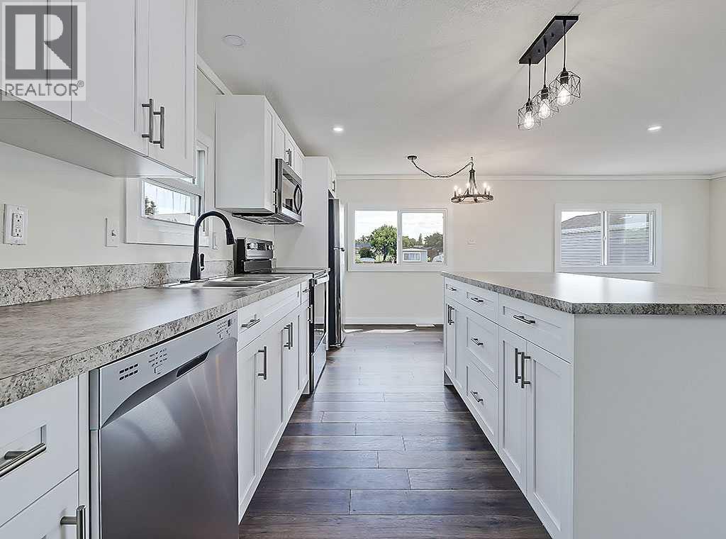 130 Sunset Way NE, High River, Alberta  T1V 1J4 - Photo 9 - A2268790