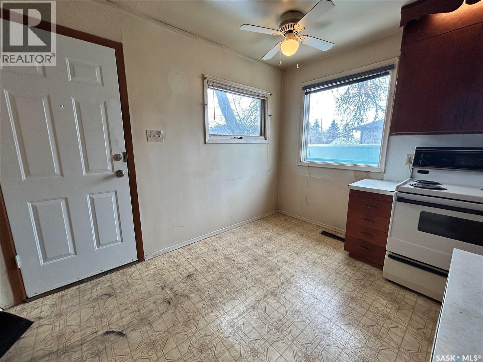 455 Halifax Street, Regina, Saskatchewan  S4R 1T4 - Photo 5 - SK031837