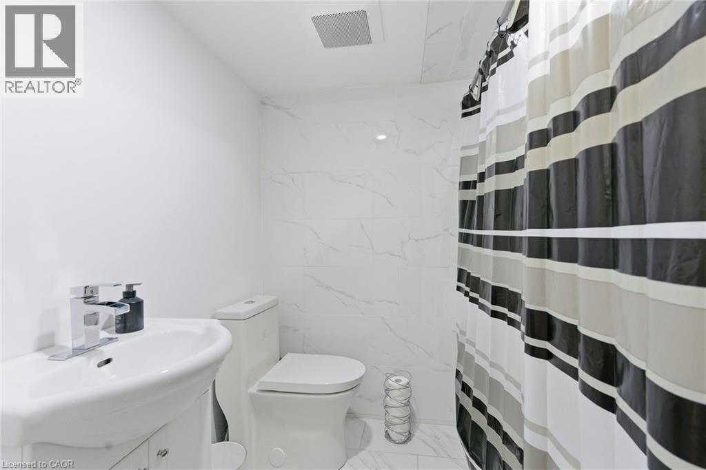 28 Silverwood Avenue, Welland, Ontario  L3C 0C3 - Photo 17 - 40831344