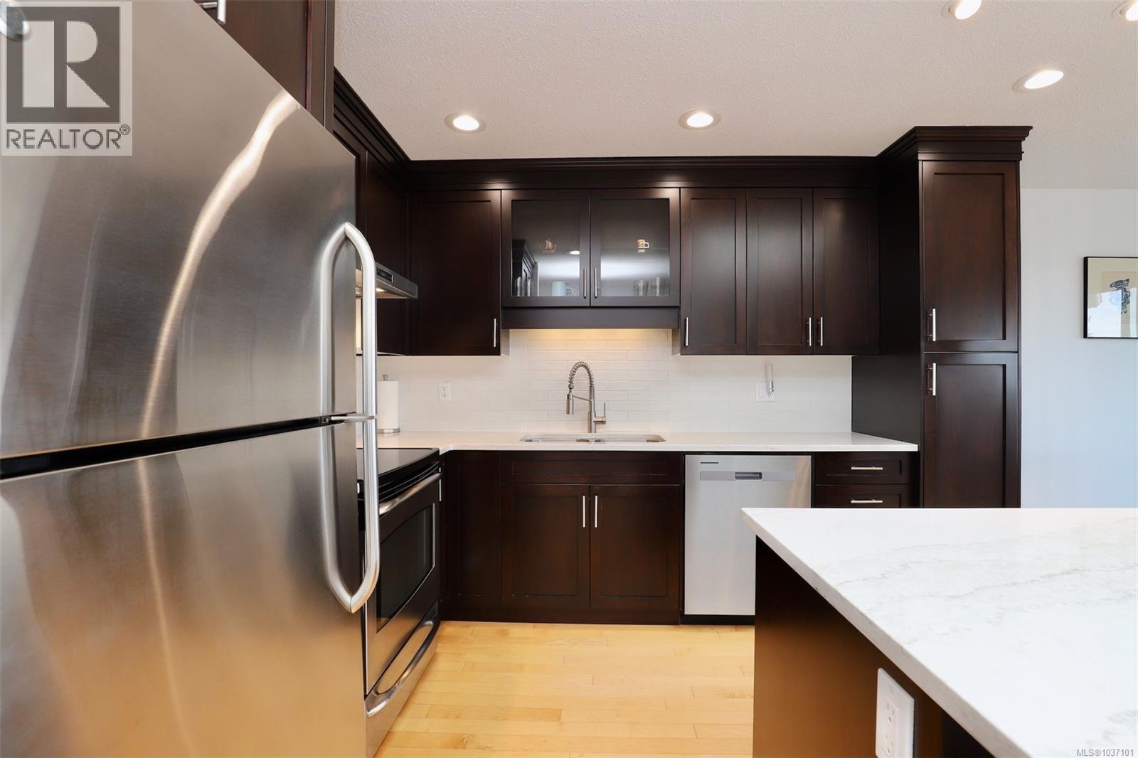 206 330 Dogwood St, Parksville, British Columbia  V9P 1P7 - Photo 14 - 1037101