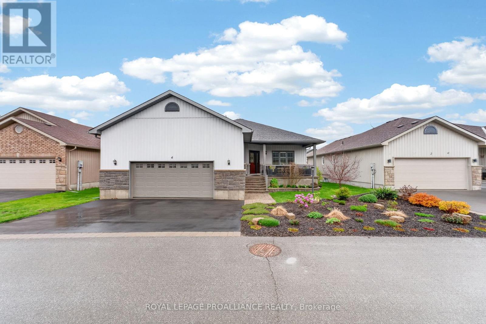 4 MERRILL DRIVE, Prince Edward County, Ontario