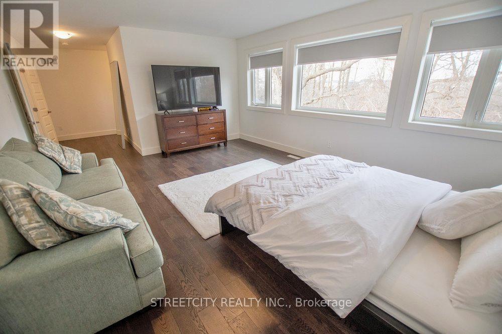 1345 Dyer Crescent, London North, Ontario  N6G 0S7 - Photo 22 - X13145698