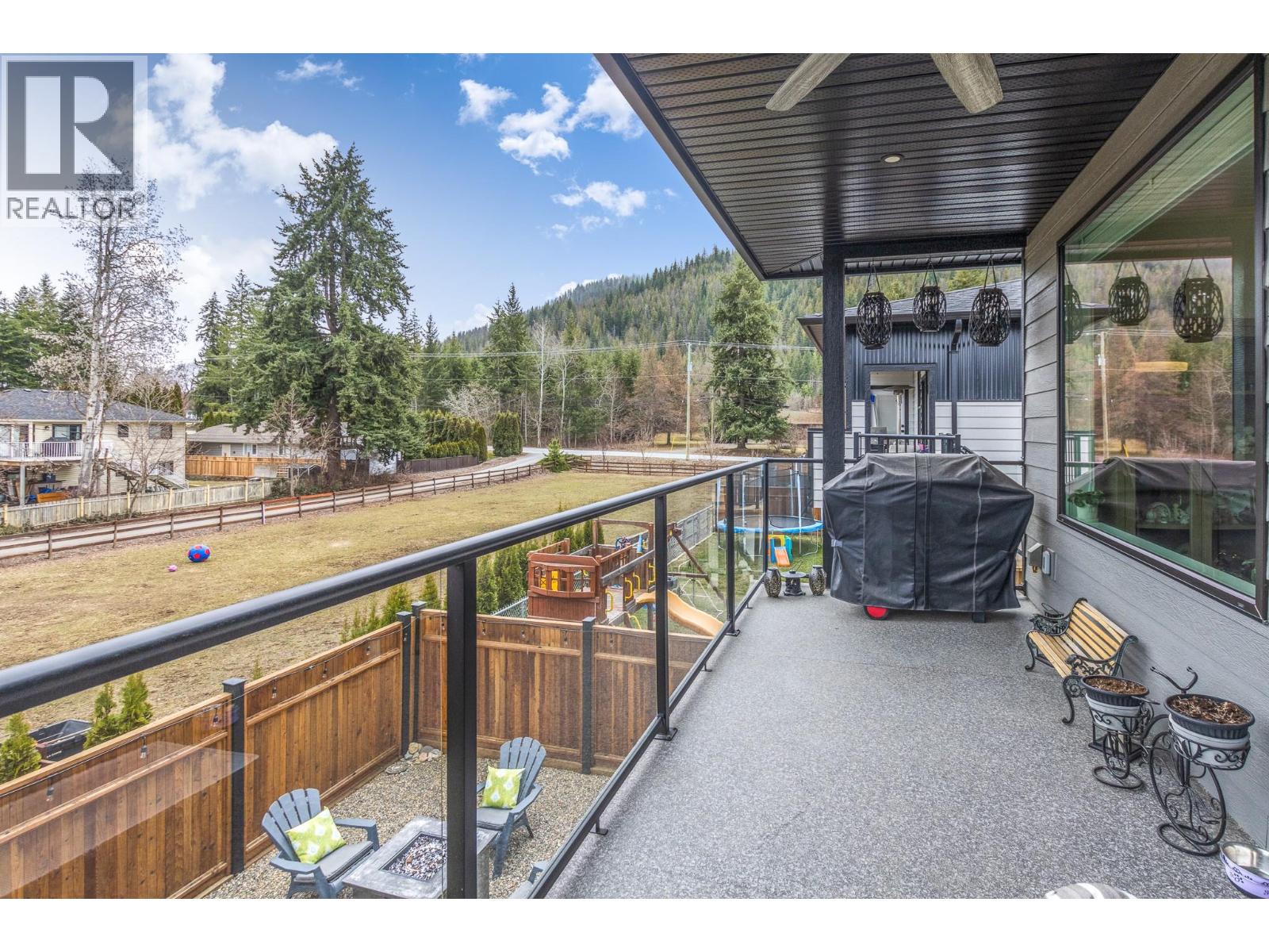 1441 20 Avenue SE Unit# 4, Salmon Arm, British Columbia  V1E 2M9 - Photo 37 - 10381754
