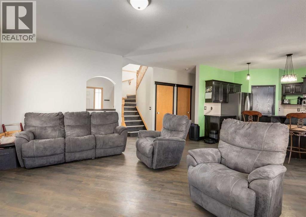 244 Stonegate Close Nw, Airdrie, Alberta  T4B 2V3 - Photo 5 - A2311288