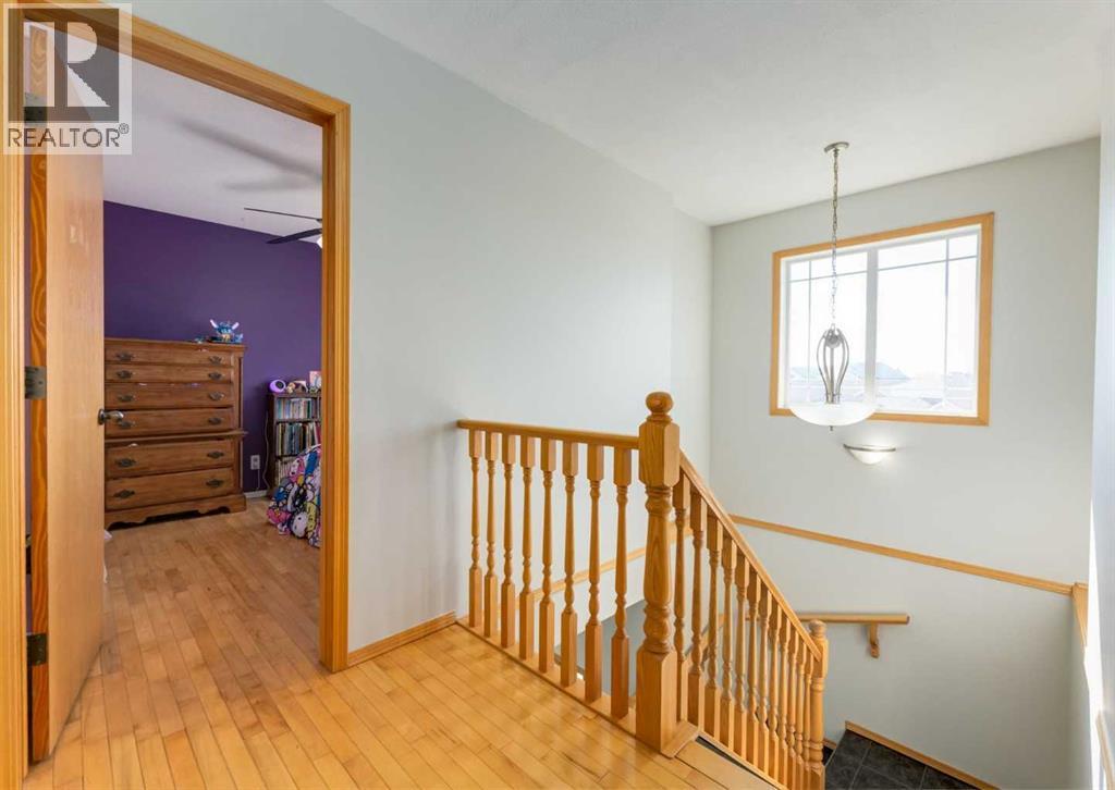 244 Stonegate Close Nw, Airdrie, Alberta  T4B 2V3 - Photo 16 - A2311288