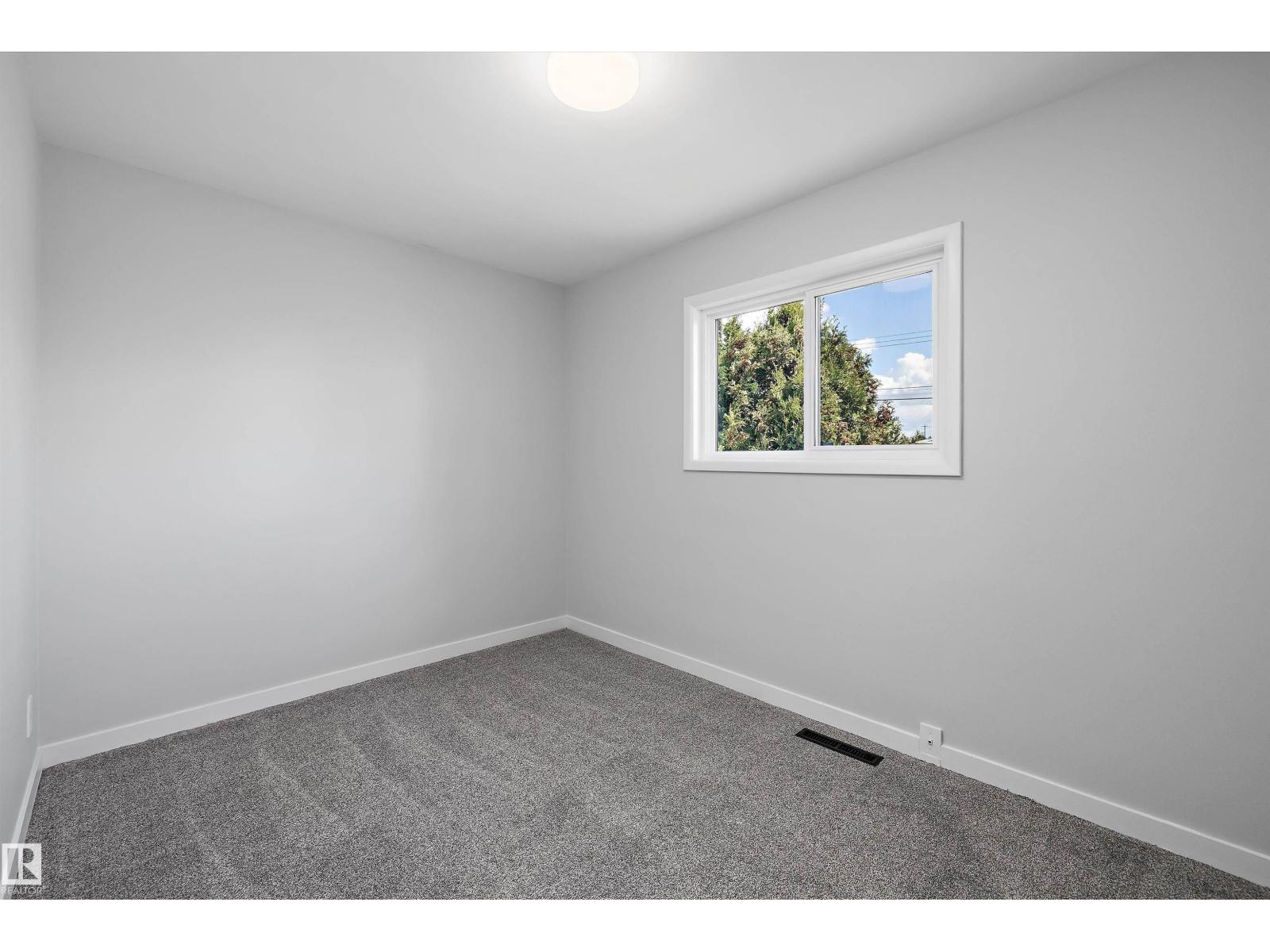 12715 / 12717 93 St Nw, Edmonton, Alberta  T5E 3S9 - Photo 17 - E4488604