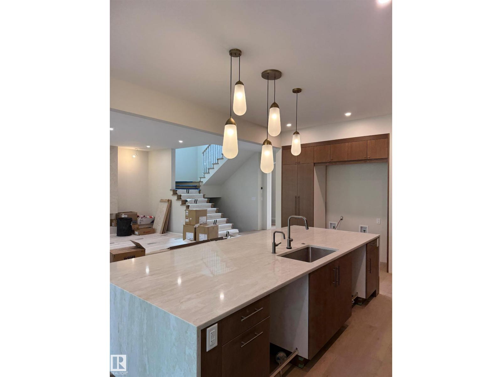 14702 Park Dr Nw, Edmonton, Alberta  T5R 5V4 - Photo 3 - E4488605