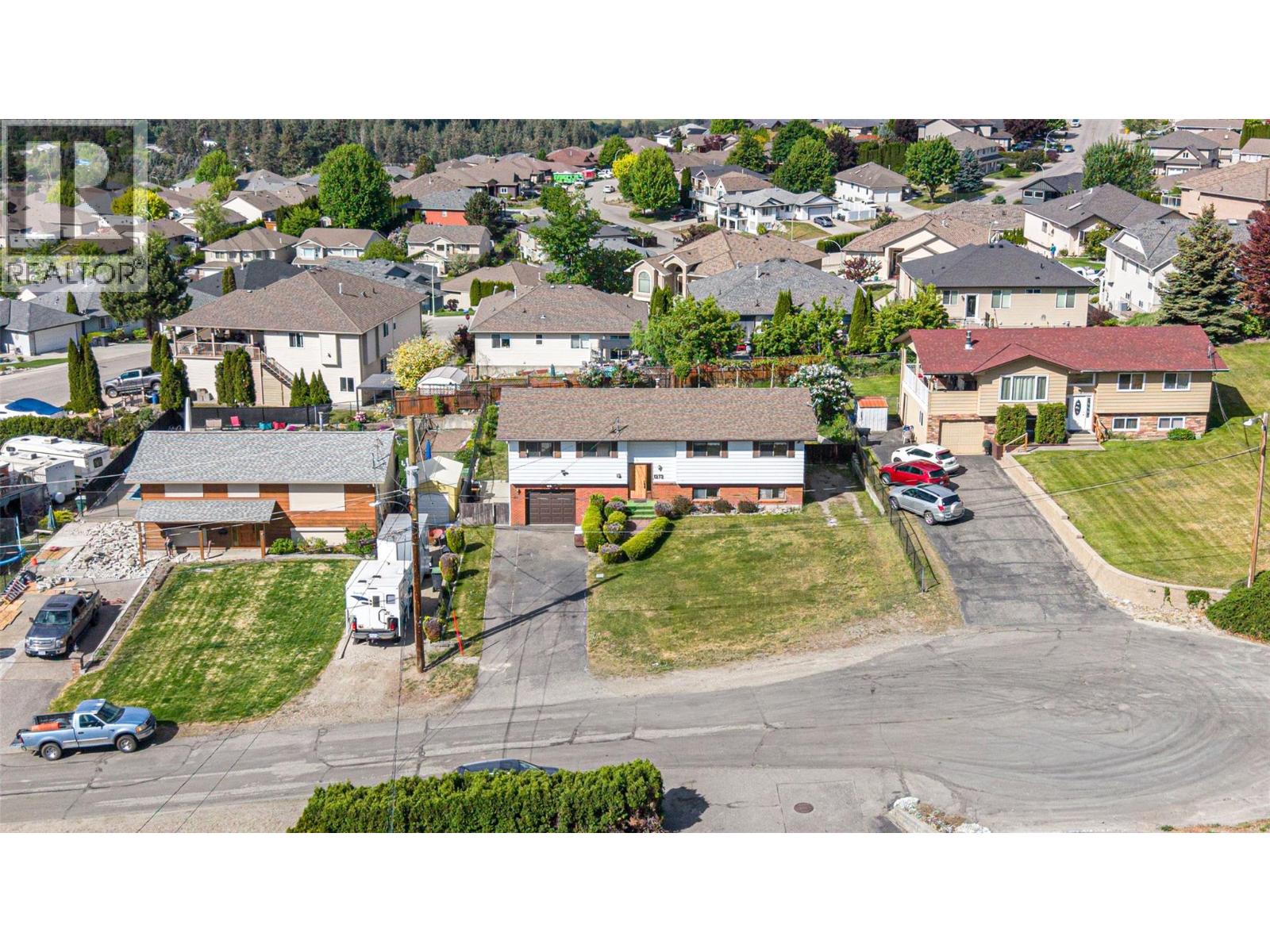 1272 St Clare Court, Kelowna, British Columbia  V1P 1L6 - Photo 4 - 10387061