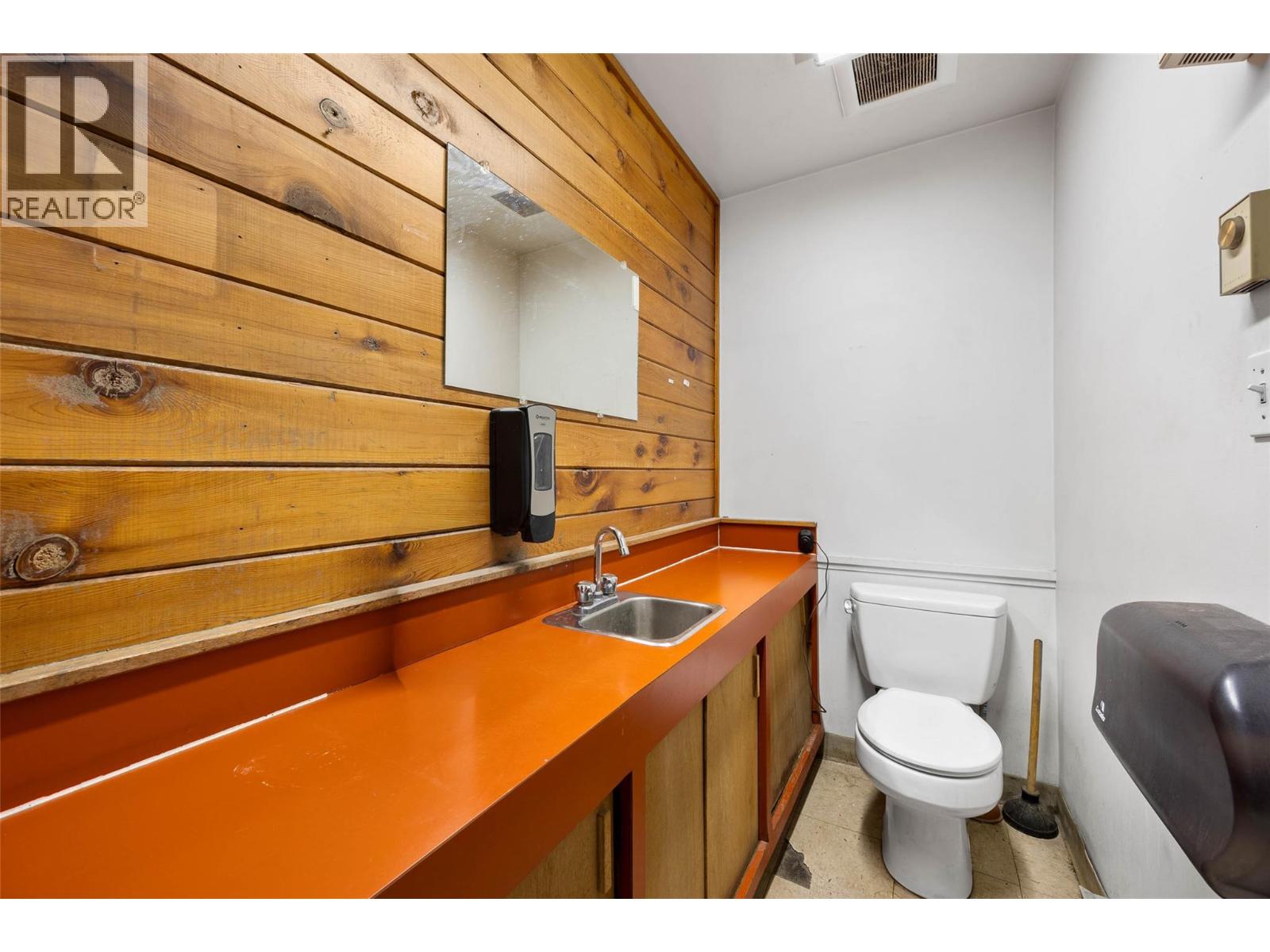 499 Chilcotin Road, Kamloops, British Columbia V2H 1A7 - Photo 16 - 10387744