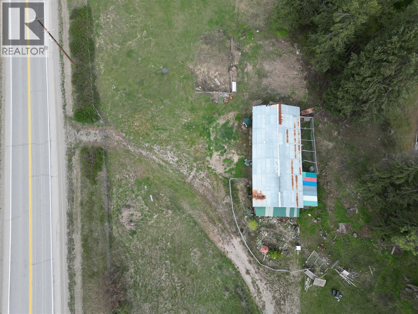 3940 Highway 3, Rock Creek, British Columbia  V0H 1Y0 - Photo 18 - 10388020