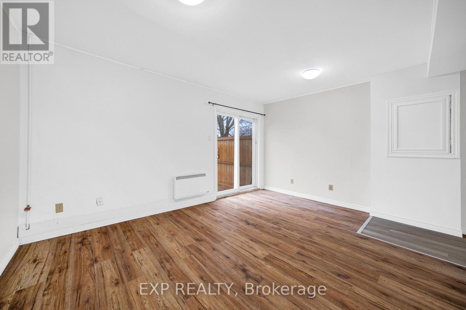 98 Castlegreen Private, Ottawa, Ontario  K1T 3N3 - Photo 17 - X13145708
