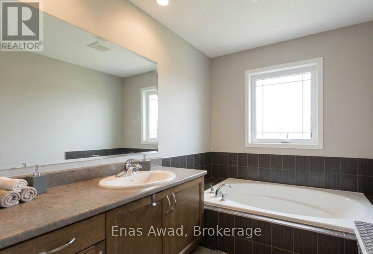 1619 Westhall Way, Ottawa, Ontario  K2M 0G7 - Photo 5 - X13145840