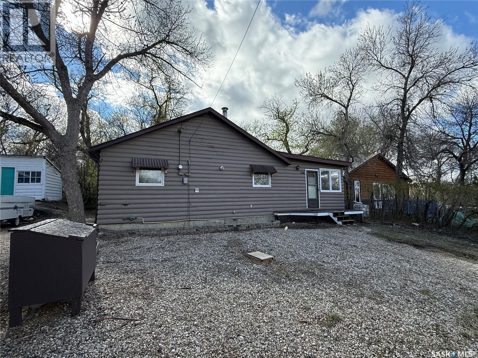 338 3rd Street E, Regina Beach, Saskatchewan  S0G 4C0 - Photo 30 - SK036417