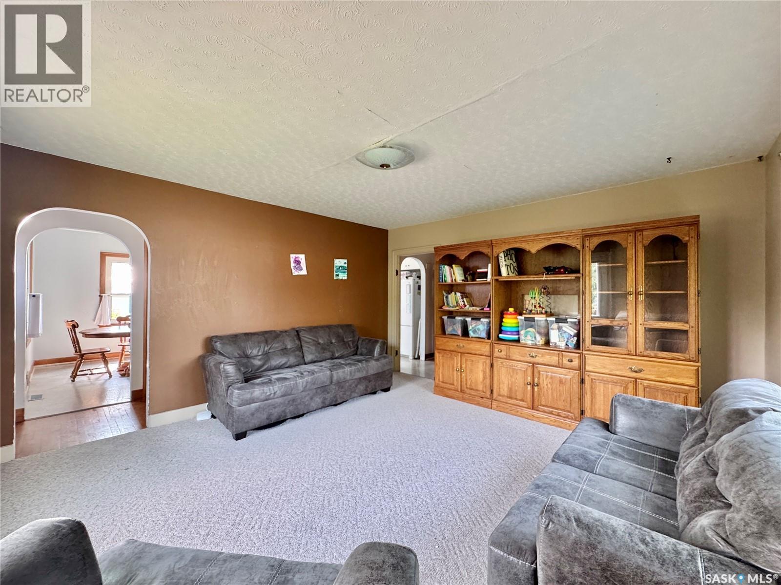 405 March Avenue E, Langenburg, Saskatchewan  S0A 0A0 - Photo 12 - SK036400