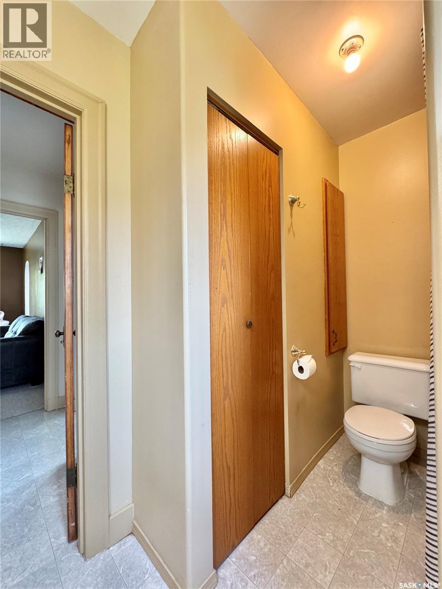 405 March Avenue E, Langenburg, Saskatchewan  S0A 0A0 - Photo 16 - SK036400