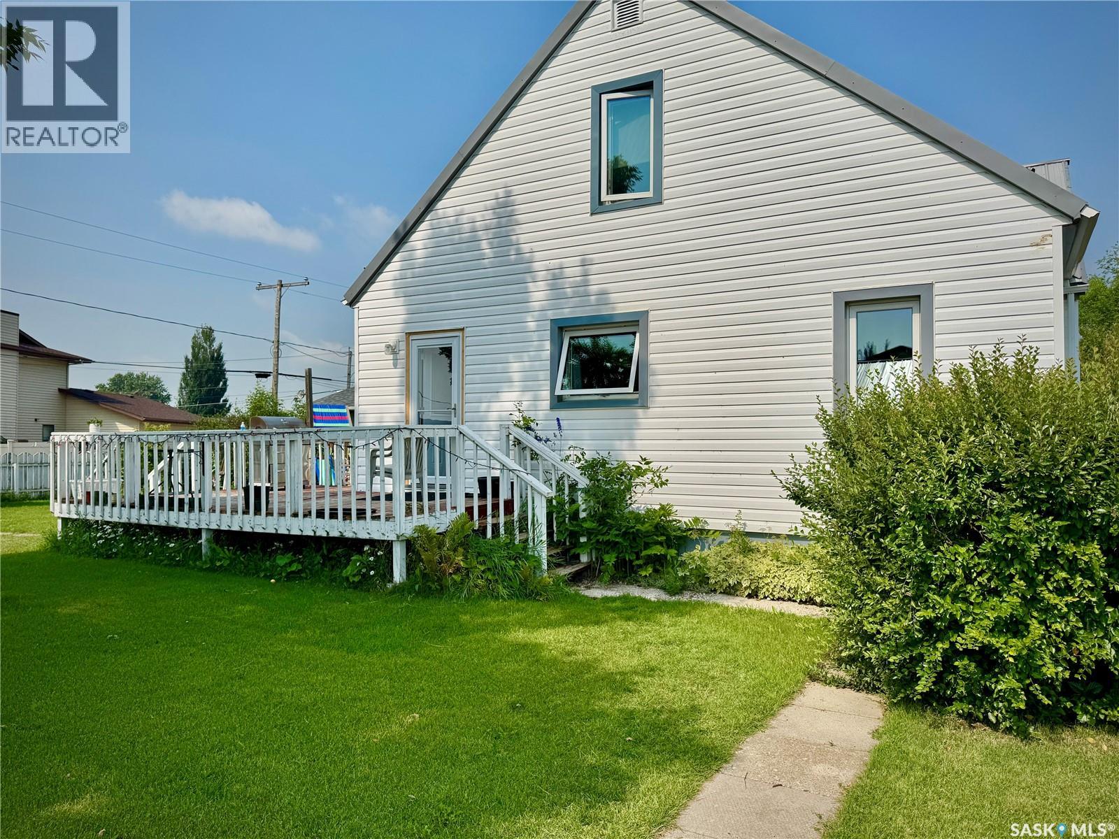 405 March Avenue E, Langenburg, Saskatchewan  S0A 0A0 - Photo 31 - SK036400