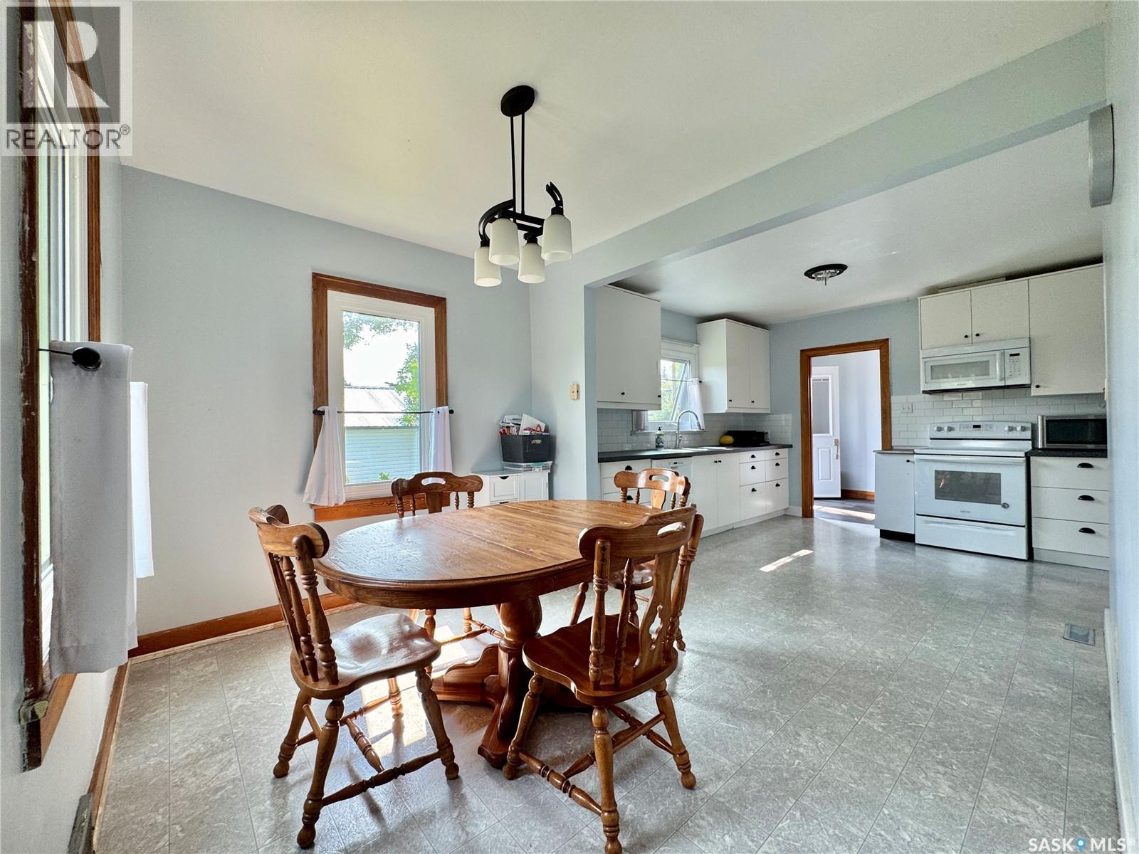 405 March Avenue E, Langenburg, Saskatchewan  S0A 0A0 - Photo 9 - SK036400