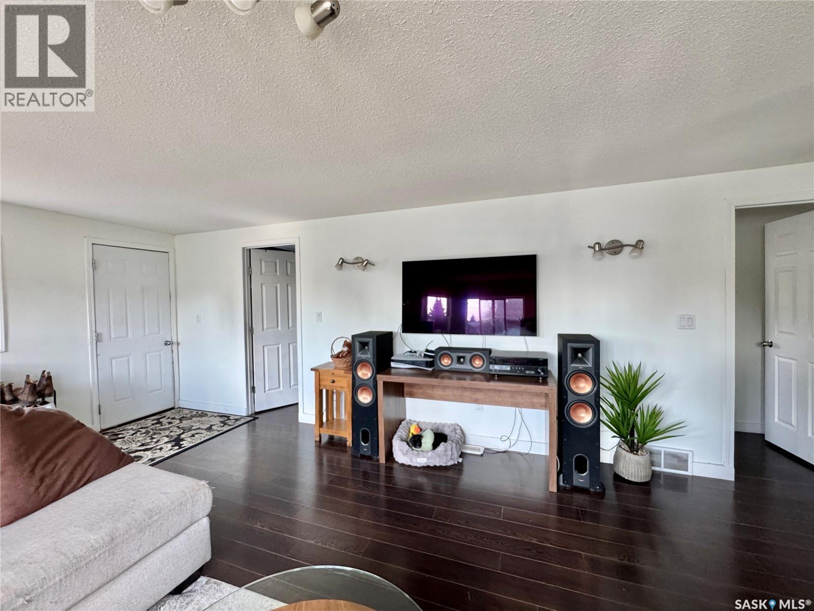 130 5th Street, Bredenbury, Saskatchewan  S0A 0H0 - Photo 18 - SK036399