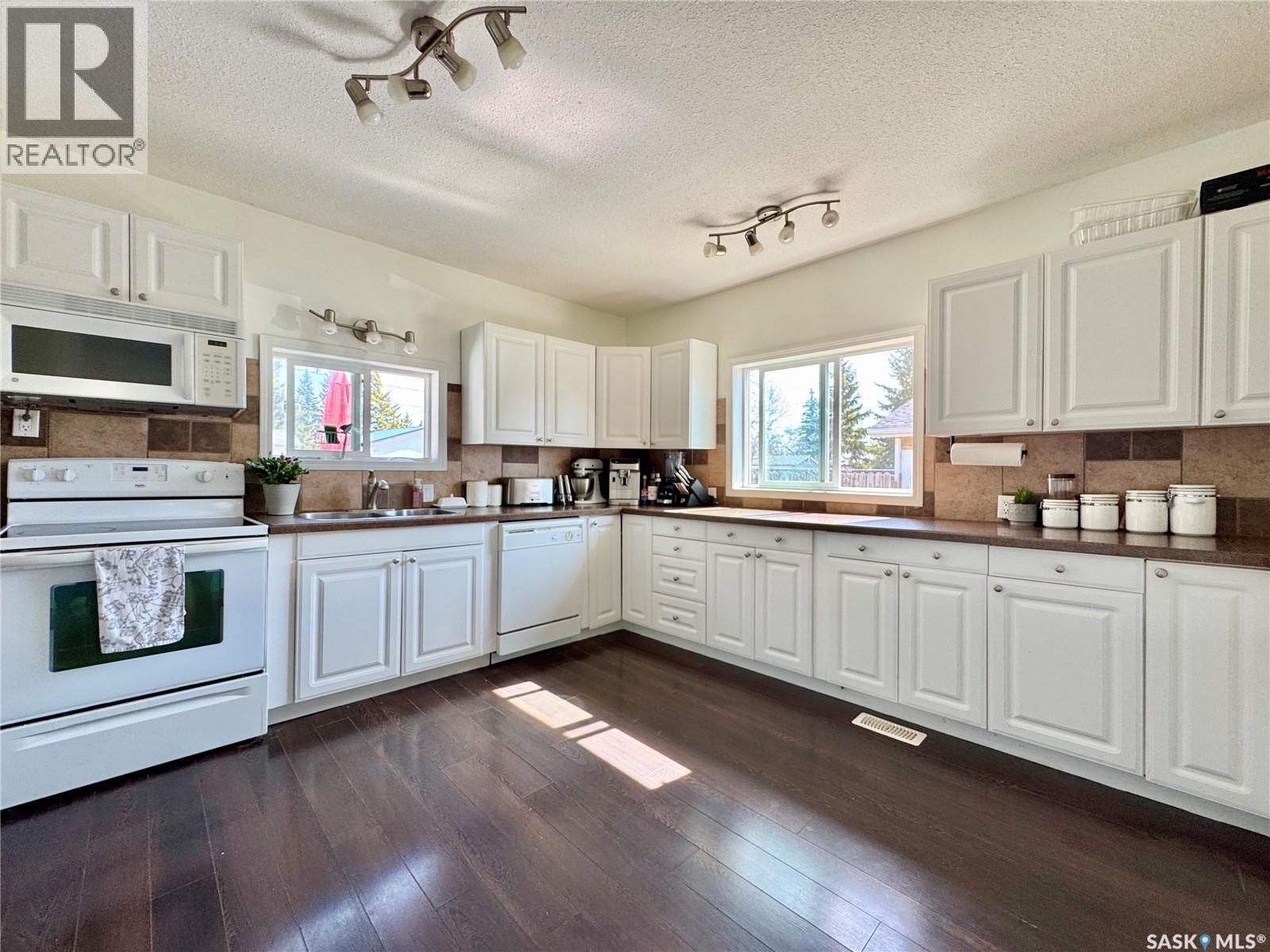 130 5th Street, Bredenbury, Saskatchewan  S0A 0H0 - Photo 6 - SK036399